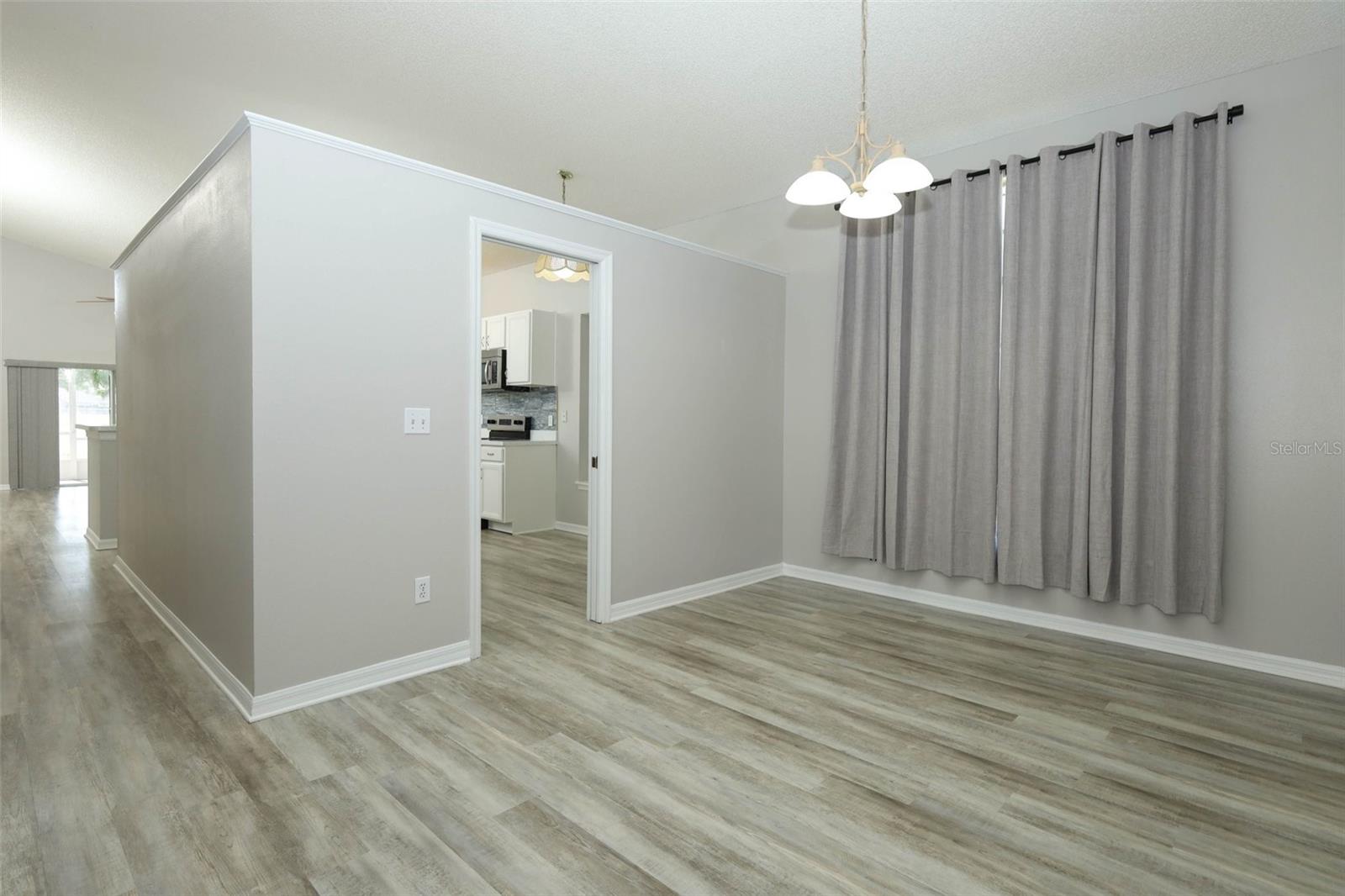 408 LEXINGDALE DR, ORLANDO, FL, 32828