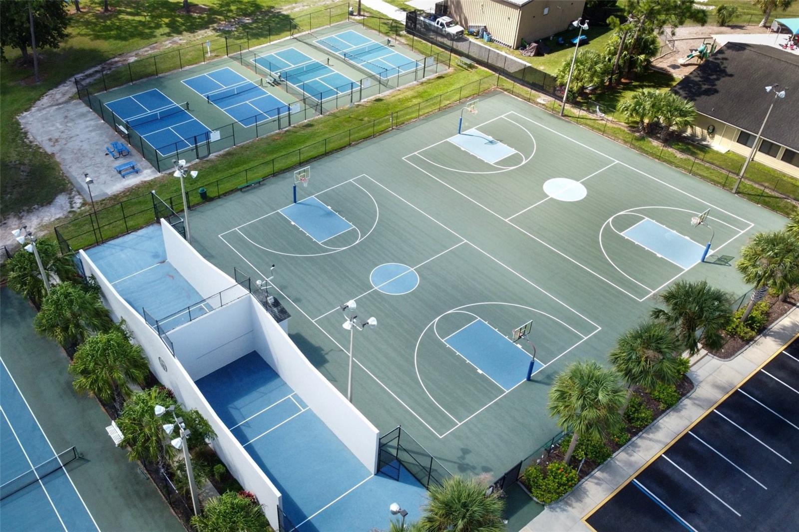 408 LEXINGDALE DR, ORLANDO, FL, 32828