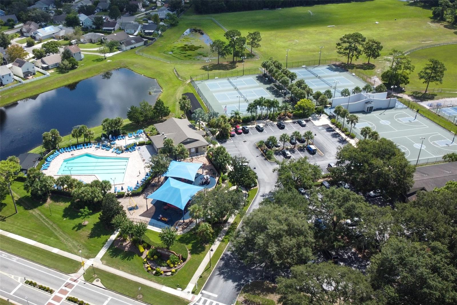 408 LEXINGDALE DR, ORLANDO, FL, 32828