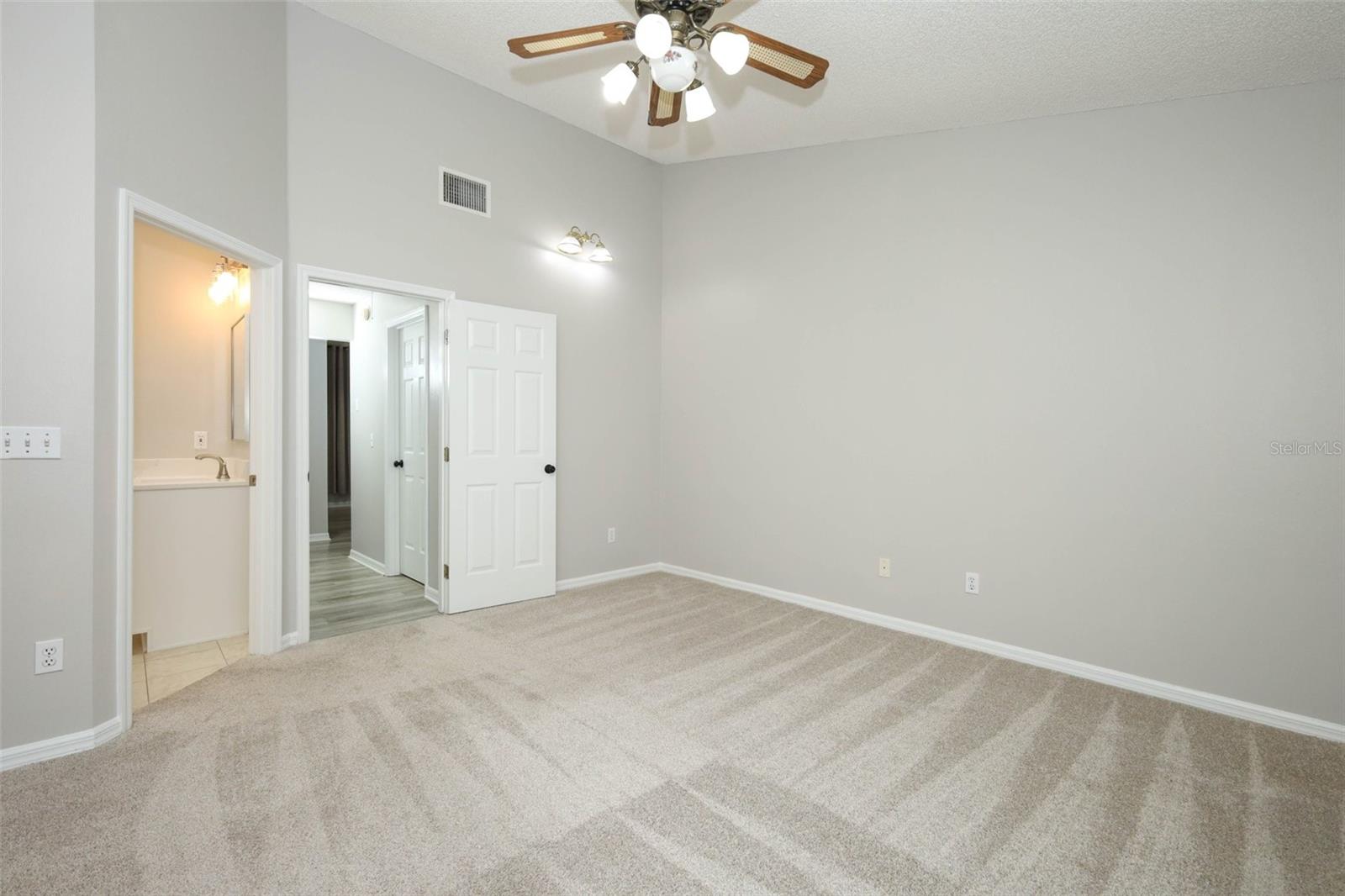 408 LEXINGDALE DR, ORLANDO, FL, 32828