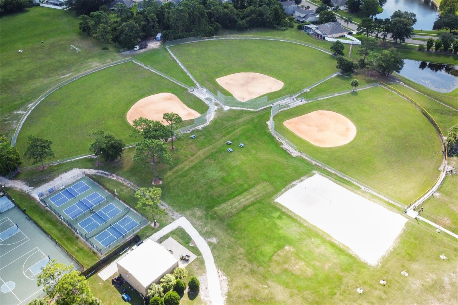 408 LEXINGDALE DR, ORLANDO, FL, 32828