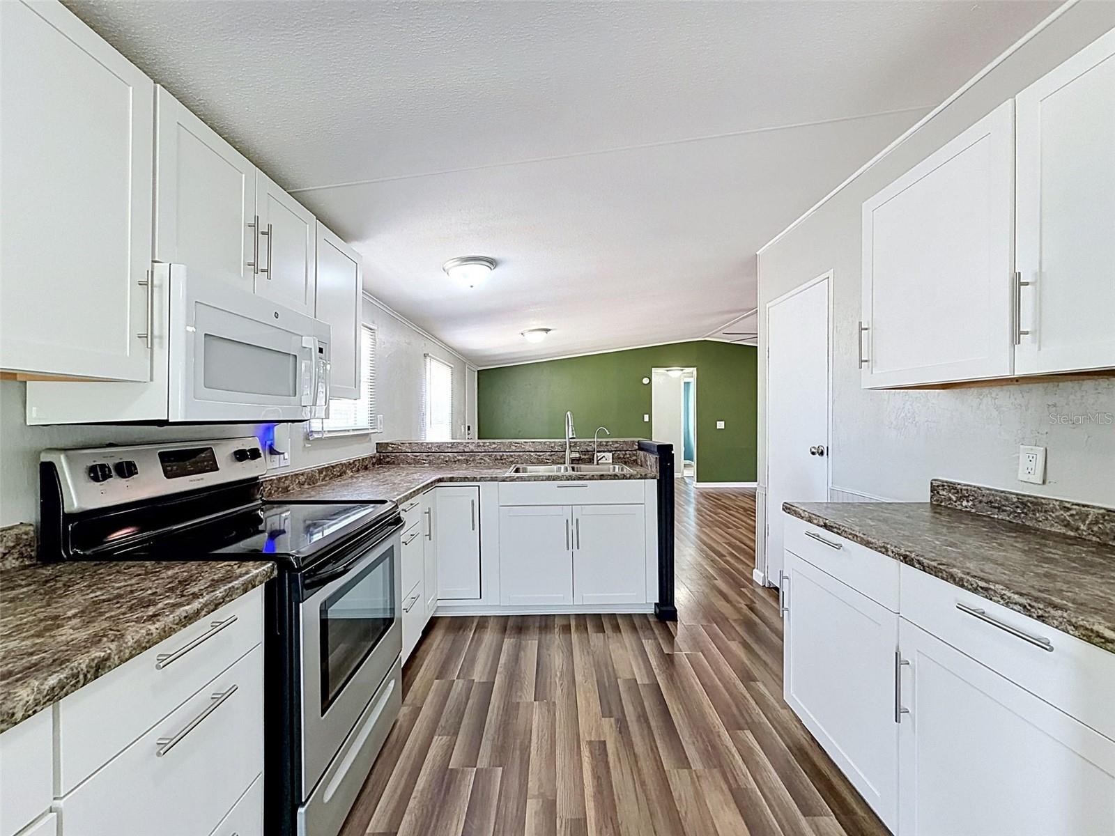 15936 ARCHER ST & 9718 DENTON AVE., HUDSON, FL, 34667