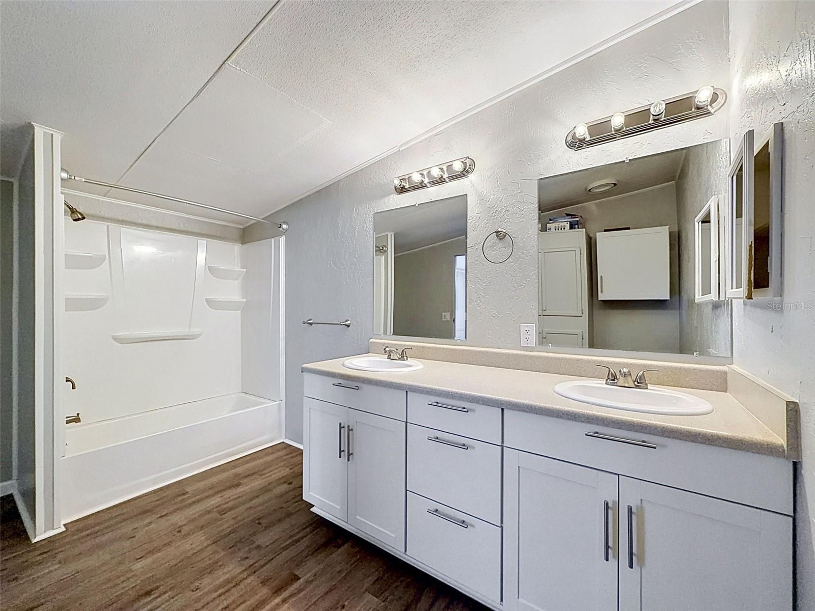 15936 ARCHER ST & 9718 DENTON AVE., HUDSON, FL, 34667