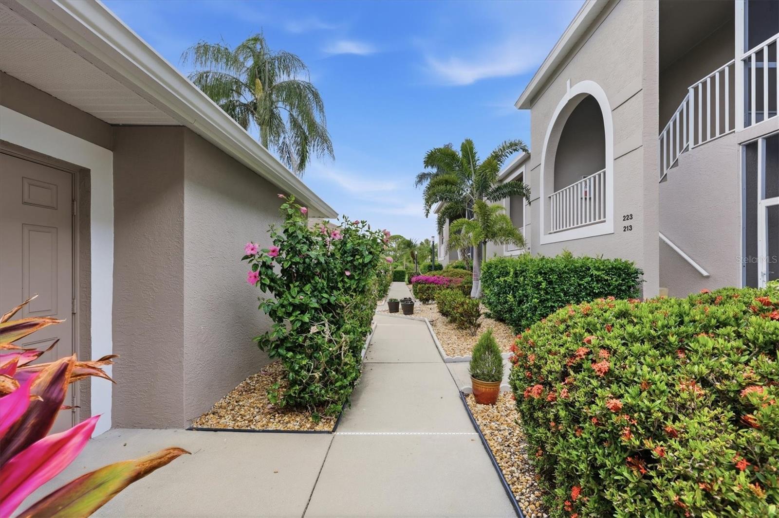 8911 VERANDA WAY #213, SARASOTA, FL, 34238