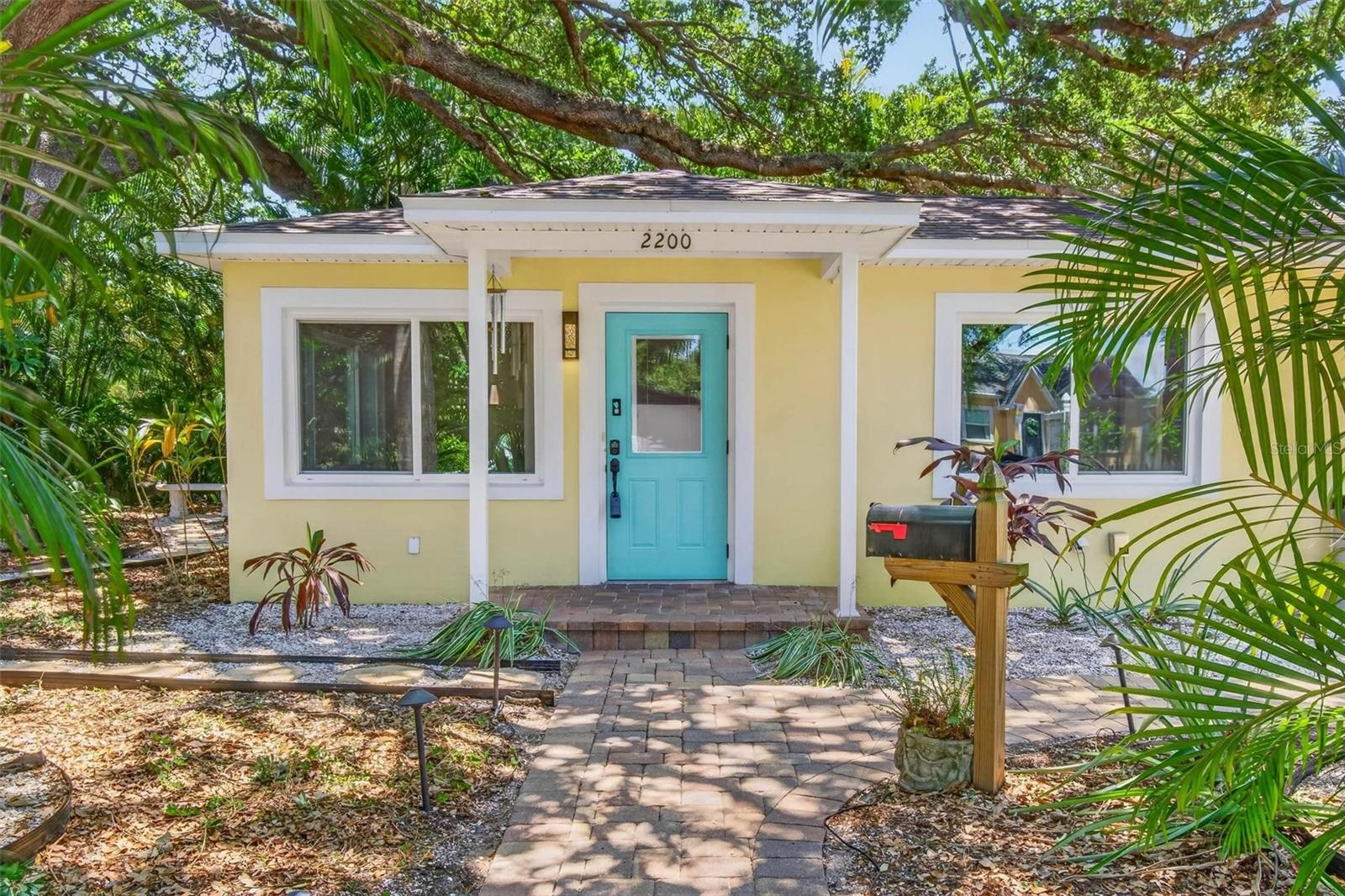 2200 8TH AVE N, ST PETERSBURG, FL, 33713