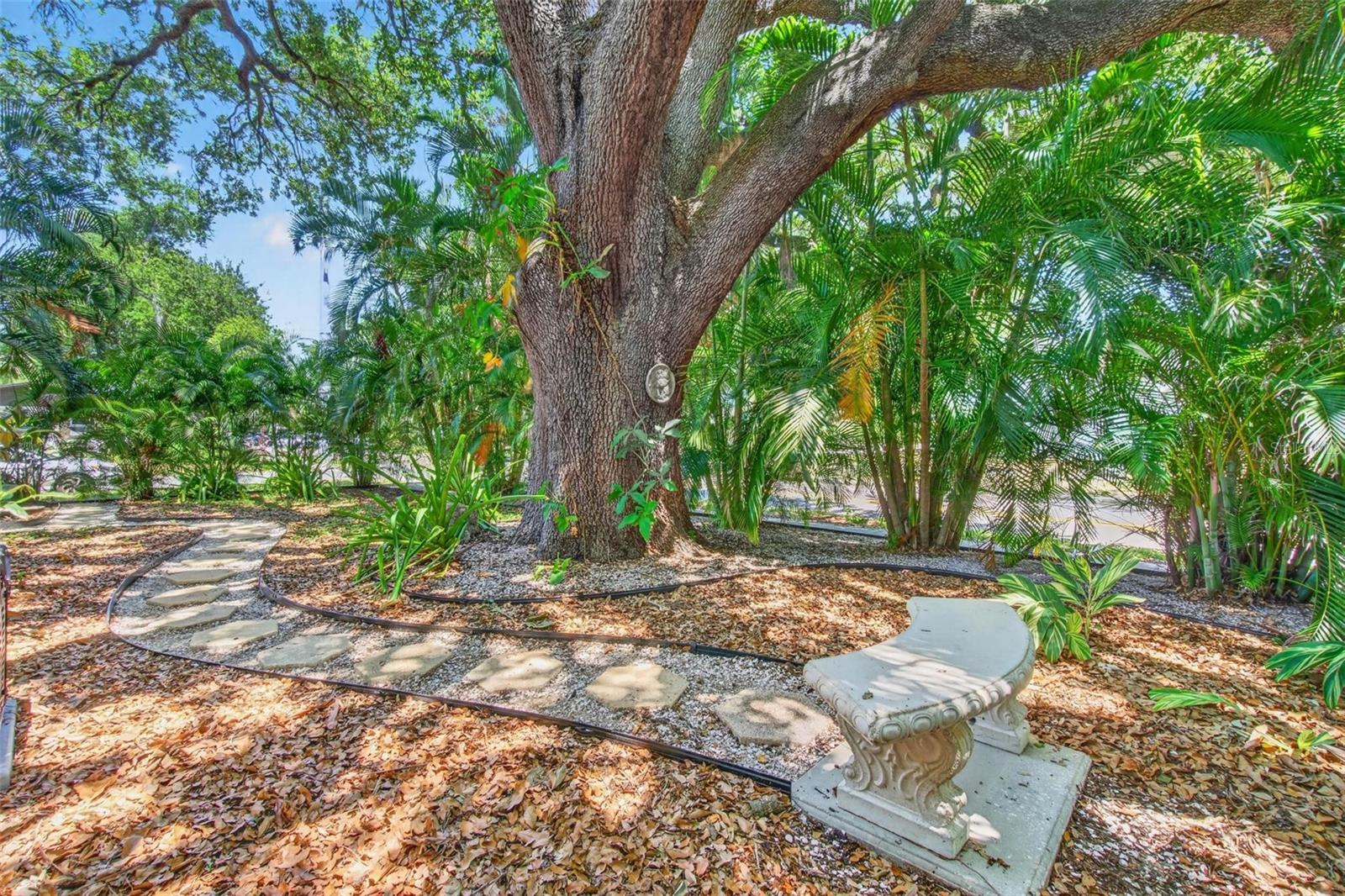 2200 8TH AVE N, ST PETERSBURG, FL, 33713