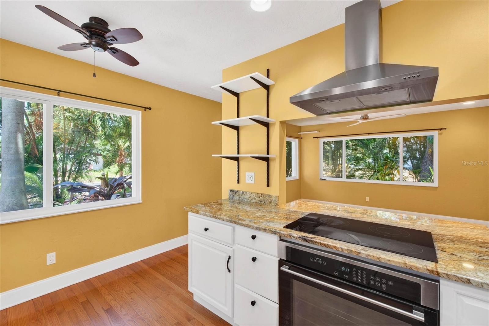 2200 8TH AVE N, ST PETERSBURG, FL, 33713