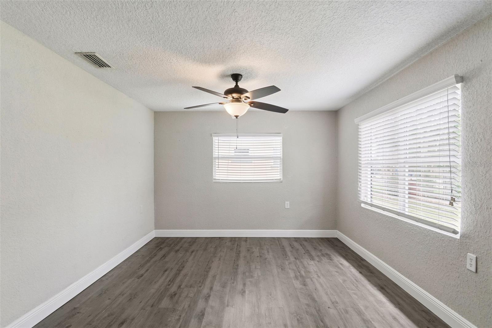 114 ANGELES RD, DEBARY, FL, 32713