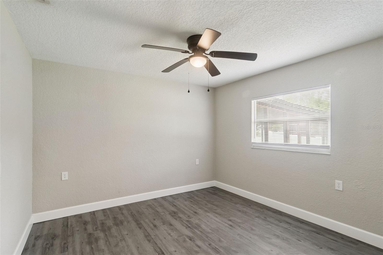 114 ANGELES RD, DEBARY, FL, 32713