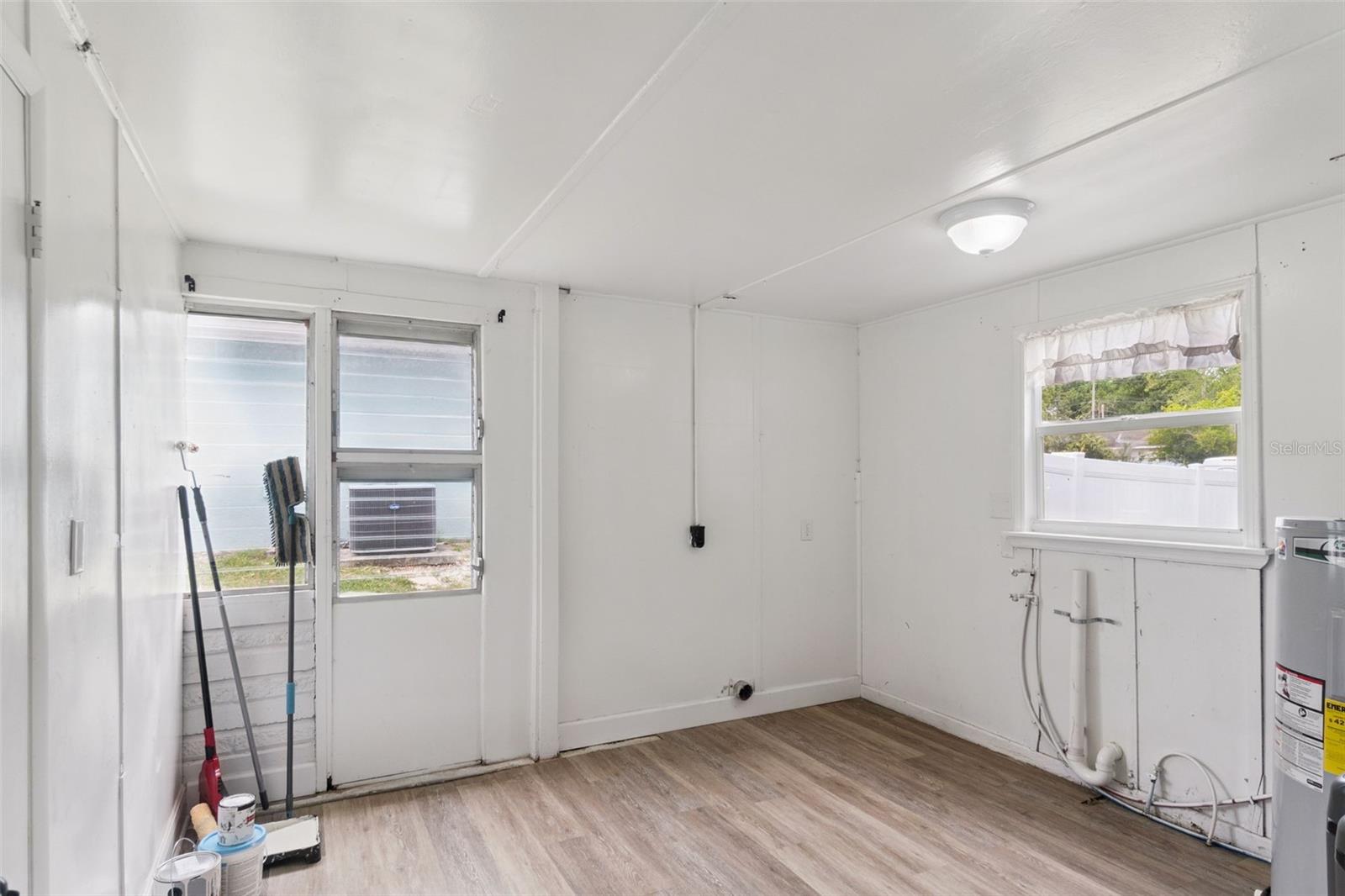 114 ANGELES RD, DEBARY, FL, 32713