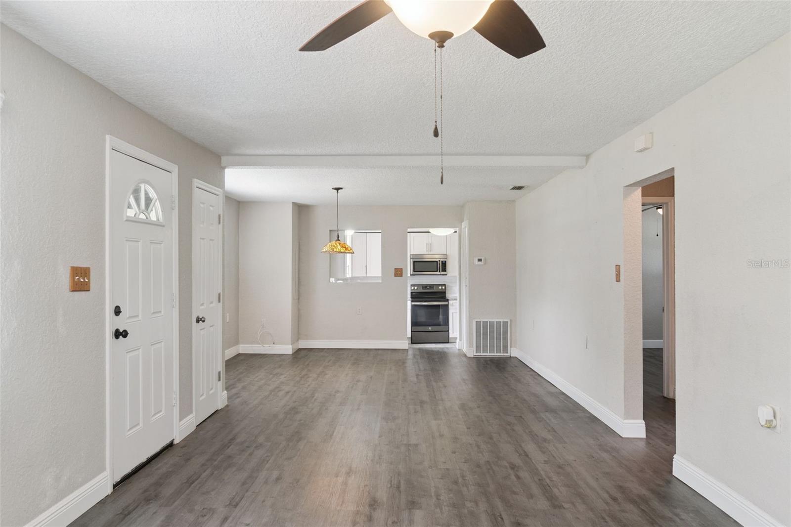 114 ANGELES RD, DEBARY, FL, 32713