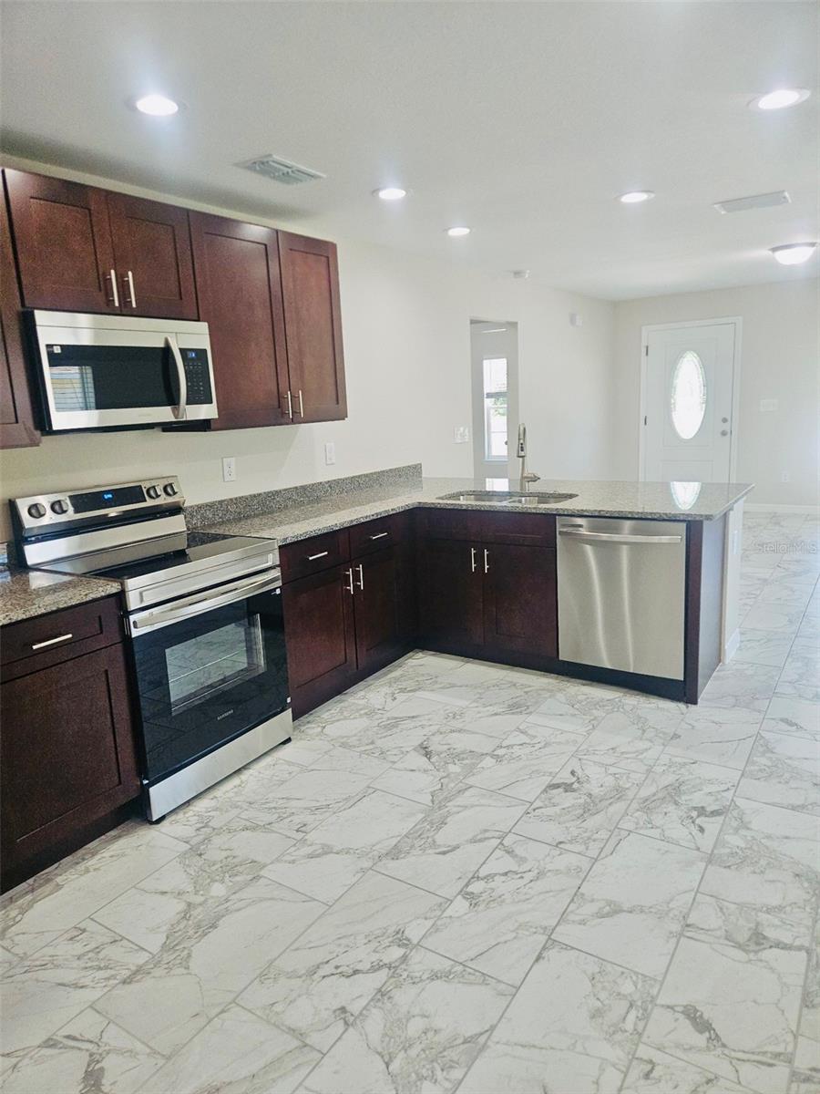 328 MOUNTAIN DR, BABSON PARK, FL, 33827