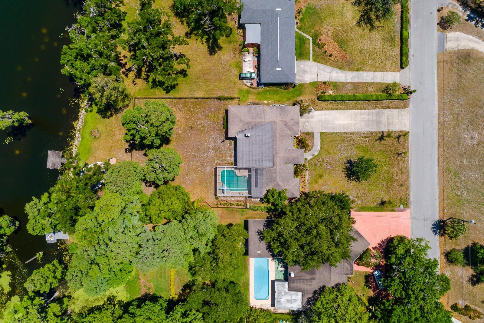 608 VANDERBAKER RD, TEMPLE TERRACE, FL, 33617