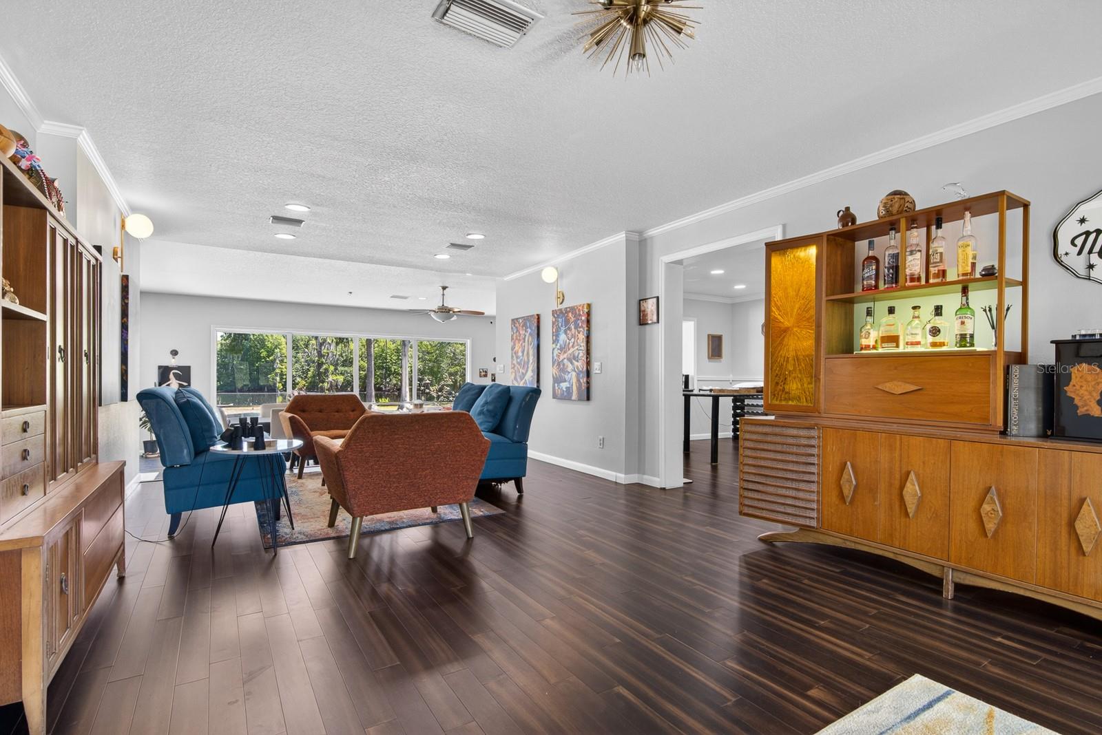 608 VANDERBAKER RD, TEMPLE TERRACE, FL, 33617