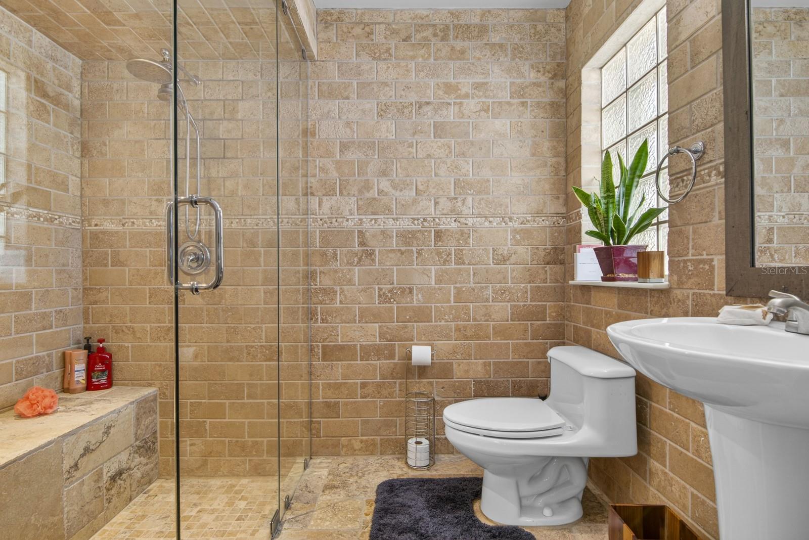 608 VANDERBAKER RD, TEMPLE TERRACE, FL, 33617