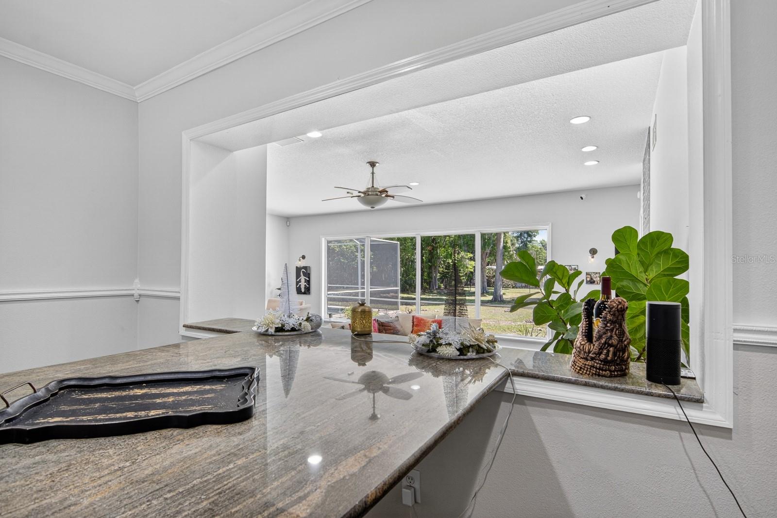 608 VANDERBAKER RD, TEMPLE TERRACE, FL, 33617