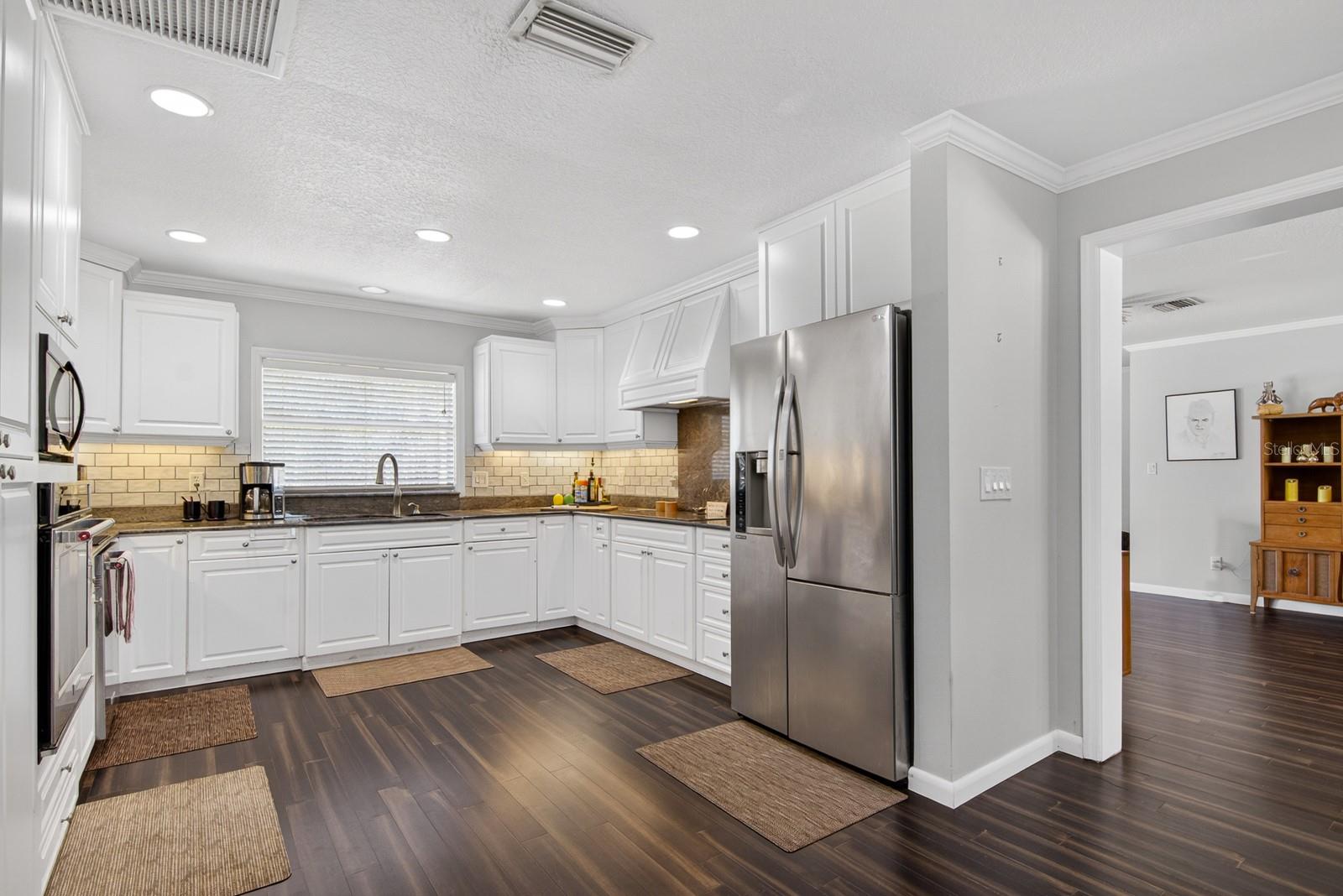 608 VANDERBAKER RD, TEMPLE TERRACE, FL, 33617