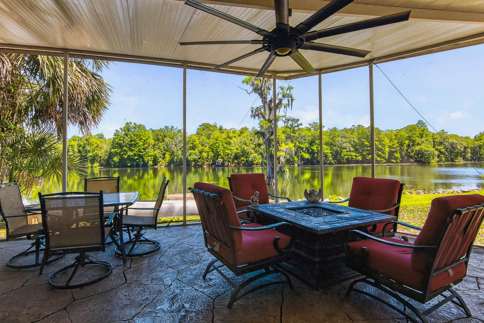 608 VANDERBAKER RD, TEMPLE TERRACE, FL, 33617