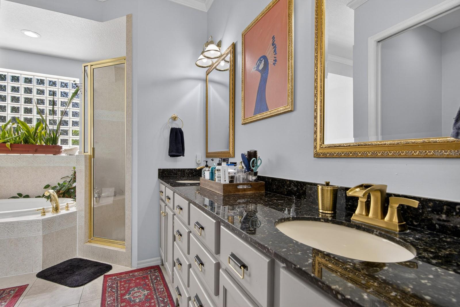 608 VANDERBAKER RD, TEMPLE TERRACE, FL, 33617