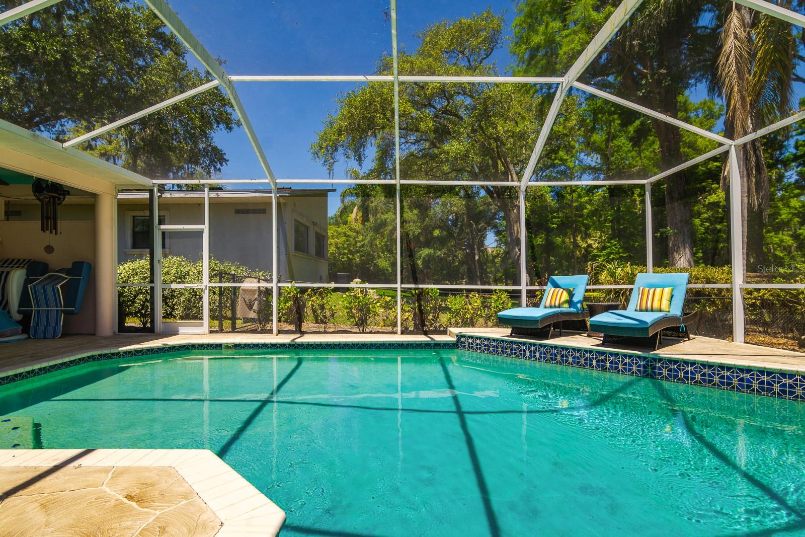 608 VANDERBAKER RD, TEMPLE TERRACE, FL, 33617