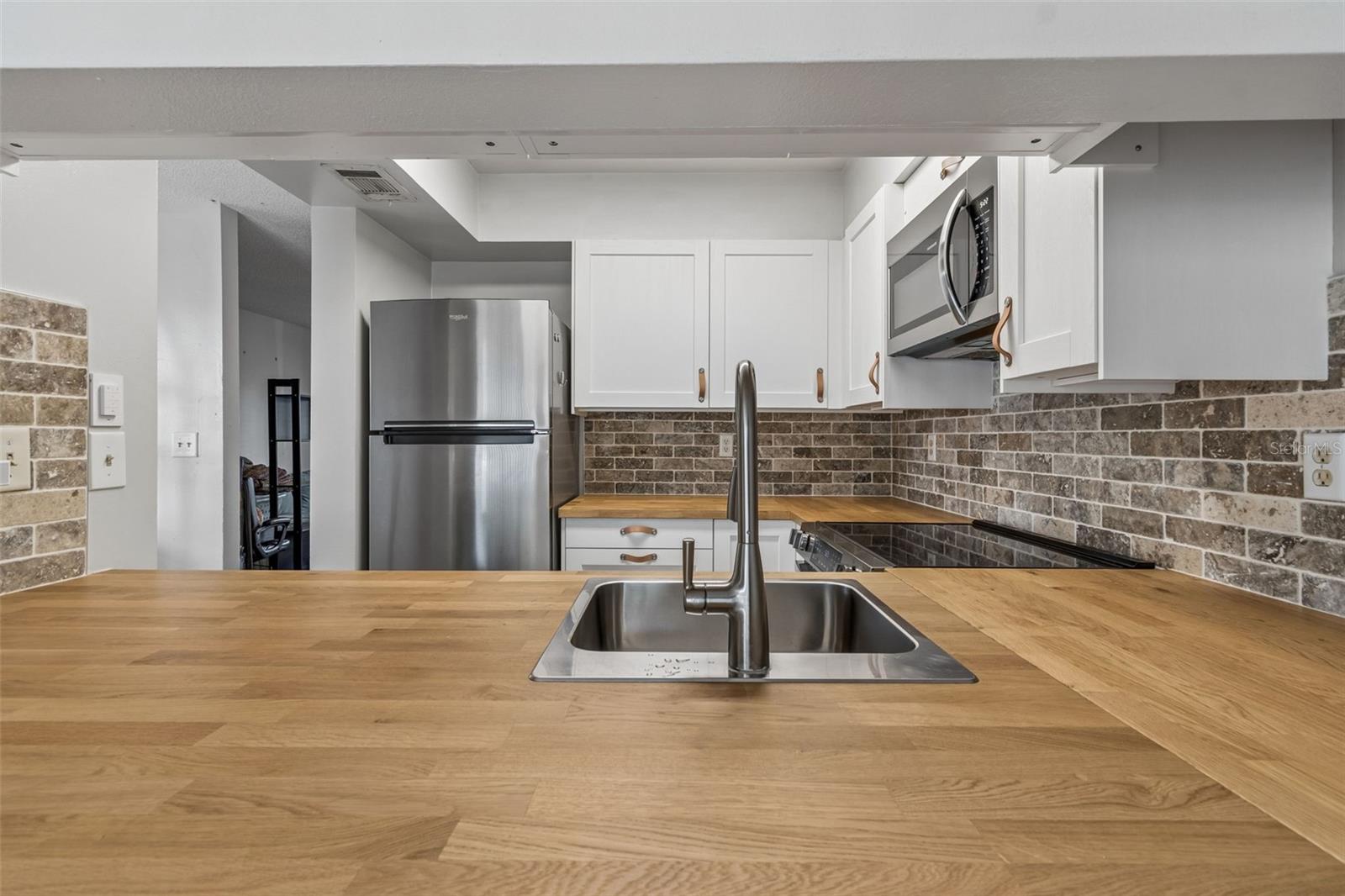 5156 SUNRIDGE PALMS DR, TAMPA, FL, 33617