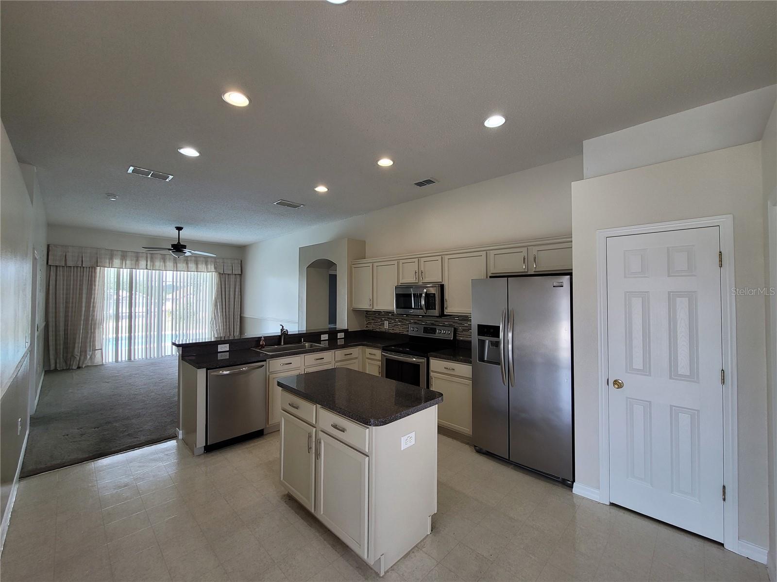 433 WESTSCOTT DR, DAVENPORT, FL, 33897