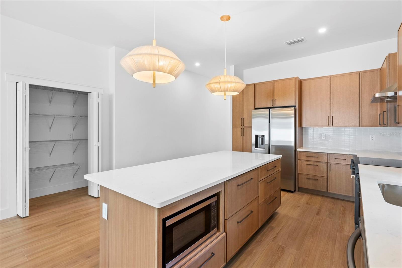 1710 E COMANCHE AVE, TAMPA, FL, 33610