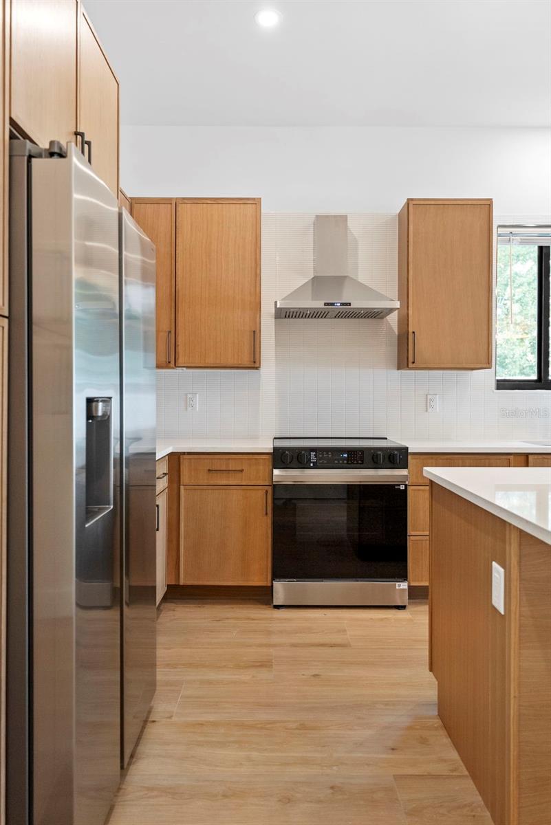 1710 E COMANCHE AVE, TAMPA, FL, 33610