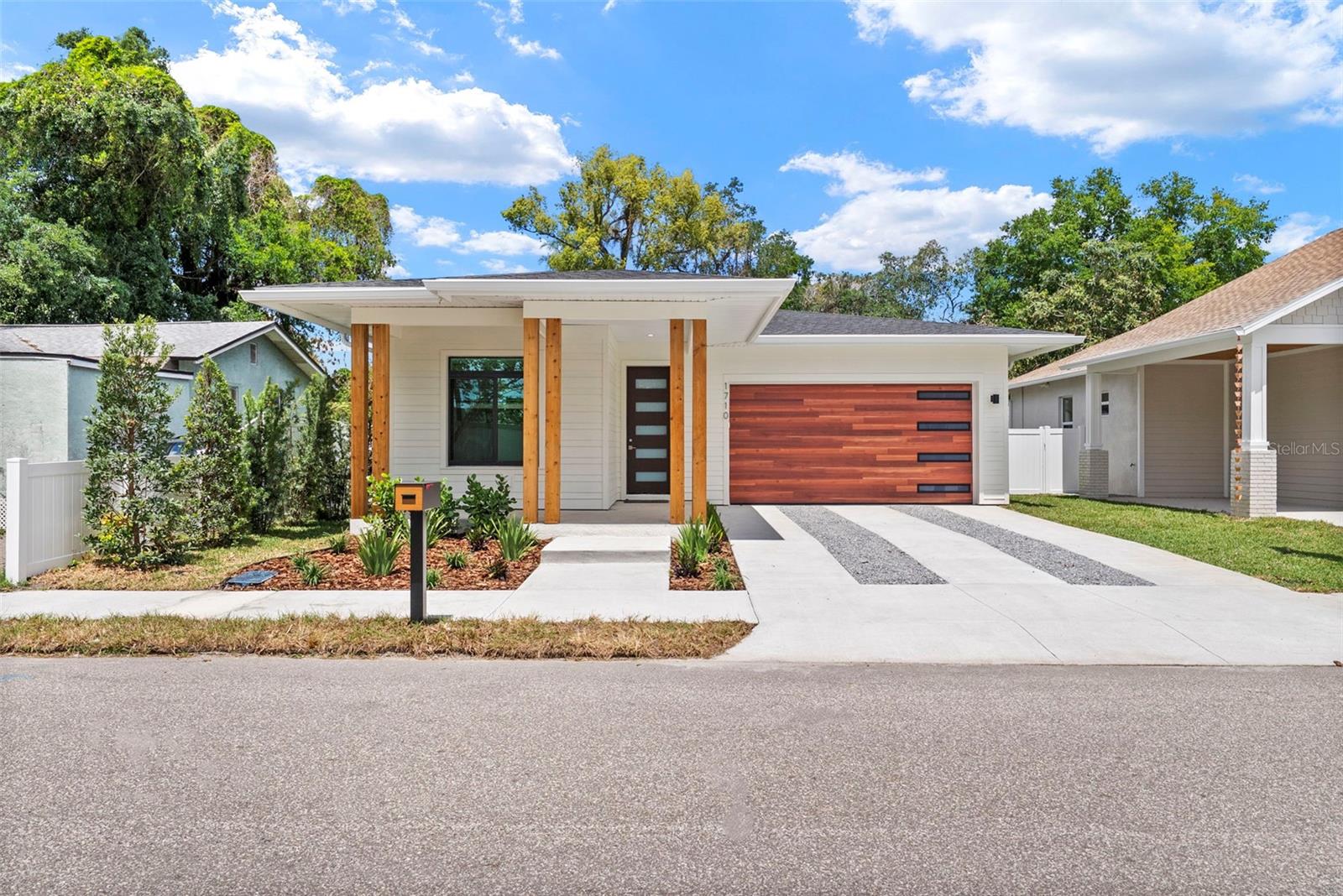 1710 E COMANCHE AVE, TAMPA, FL, 33610