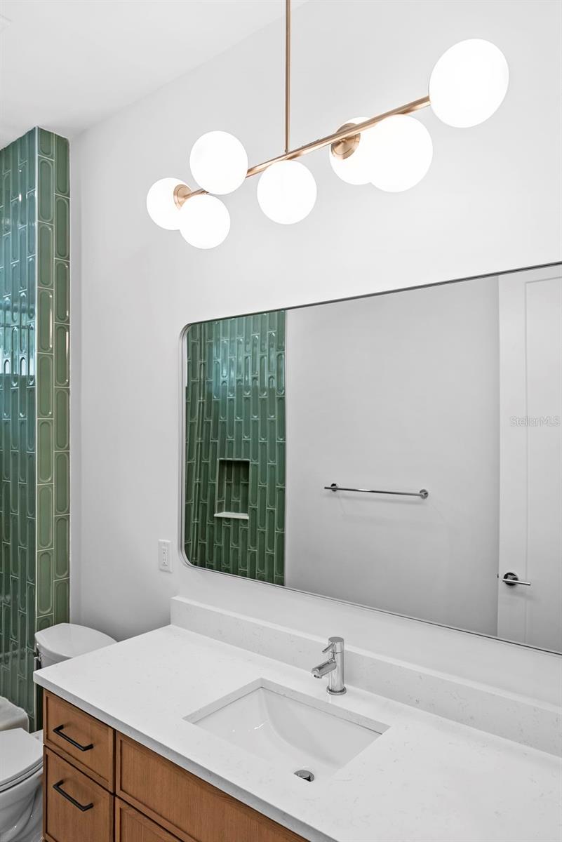 1710 E COMANCHE AVE, TAMPA, FL, 33610