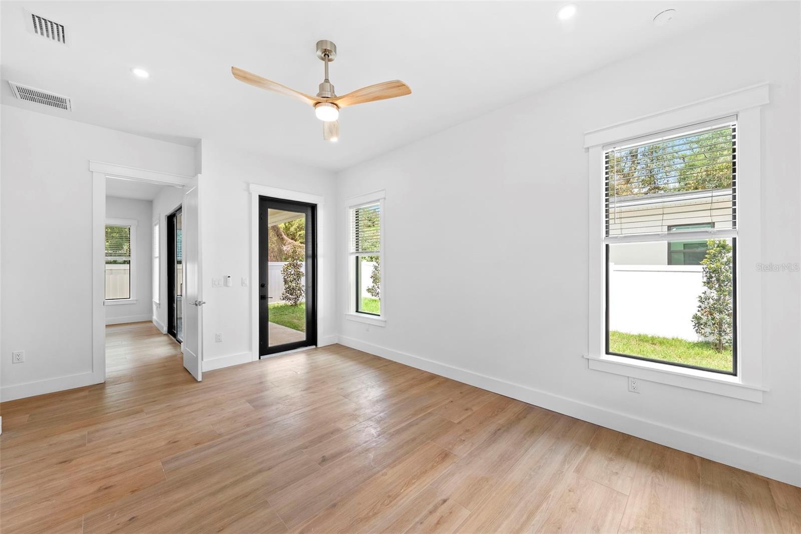 1710 E COMANCHE AVE, TAMPA, FL, 33610