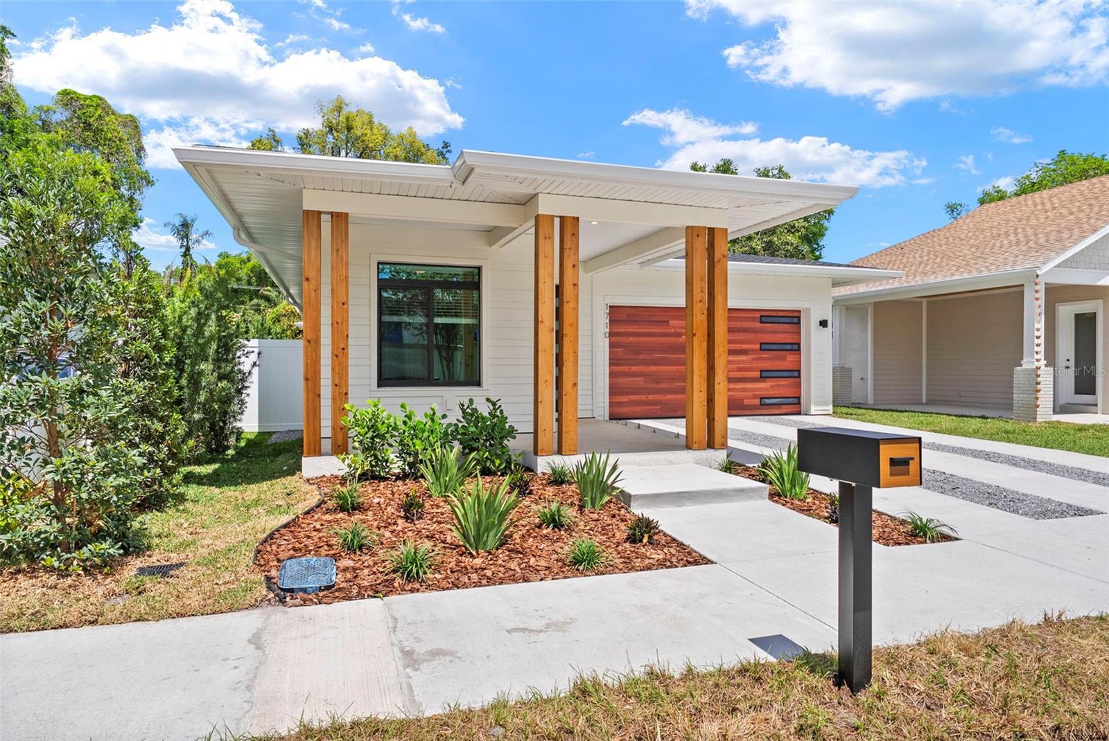 1710 E COMANCHE AVE, TAMPA, FL, 33610