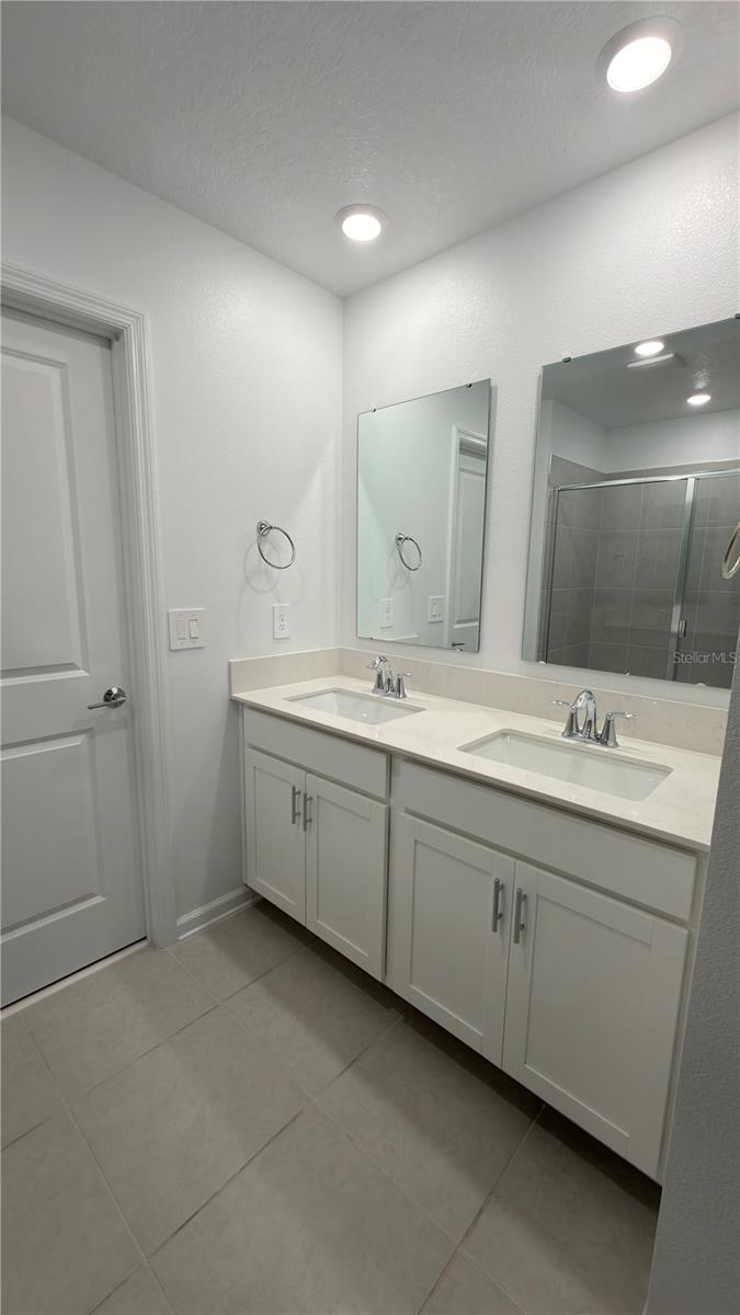 2731 ARMSTRONG AVE, CLERMONT, FL, 34714