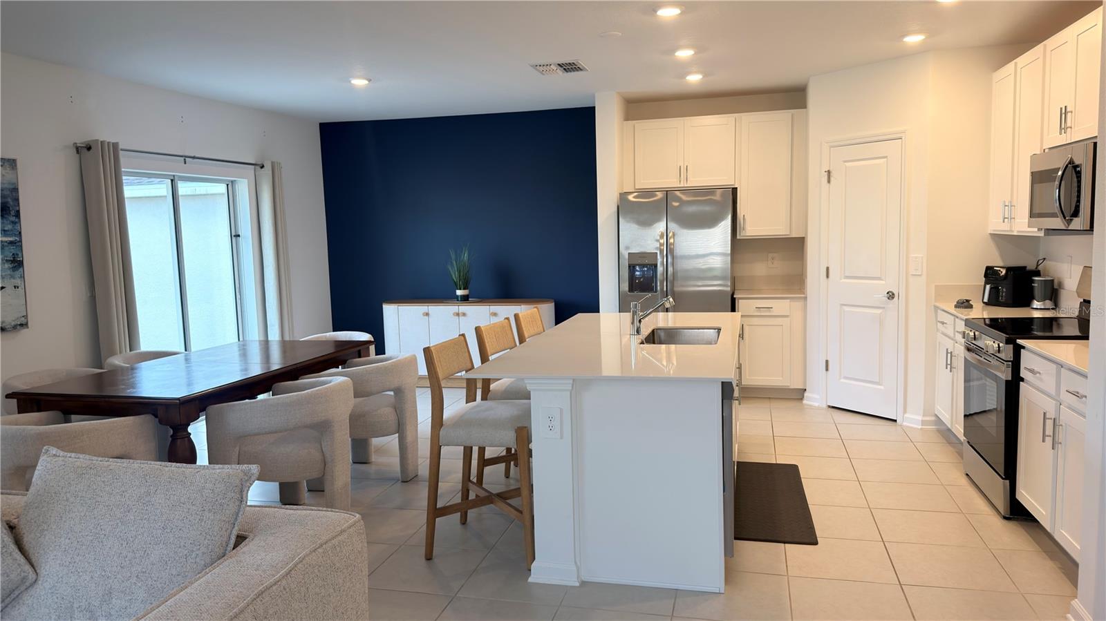 2731 ARMSTRONG AVE, CLERMONT, FL, 34714