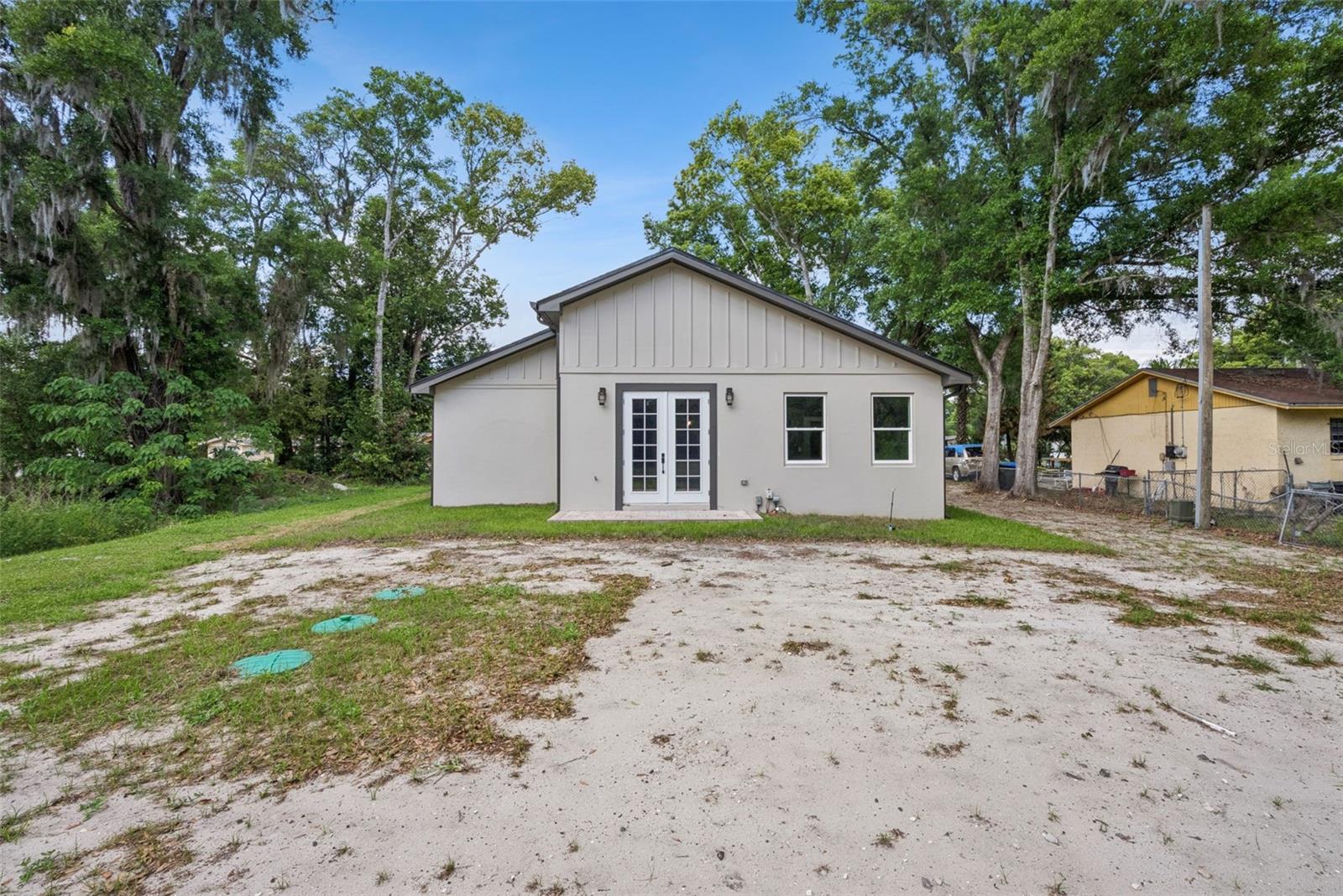 420 E 10TH ST, APOPKA, FL, 32703