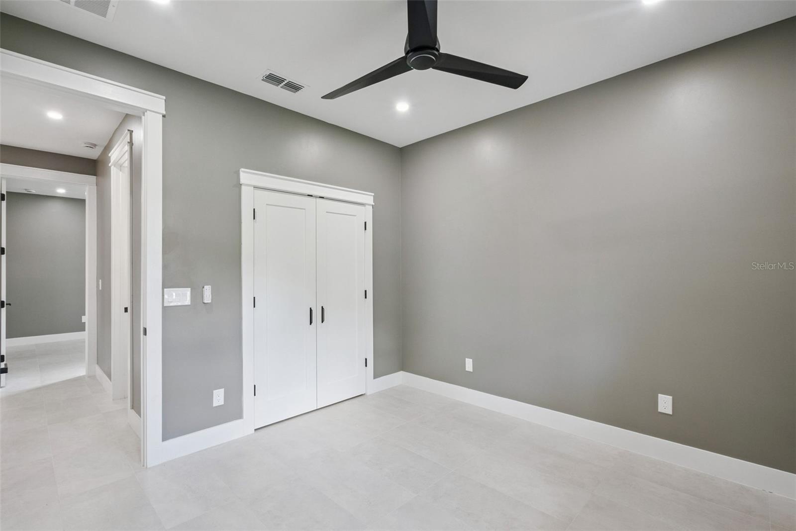 420 E 10TH ST, APOPKA, FL, 32703