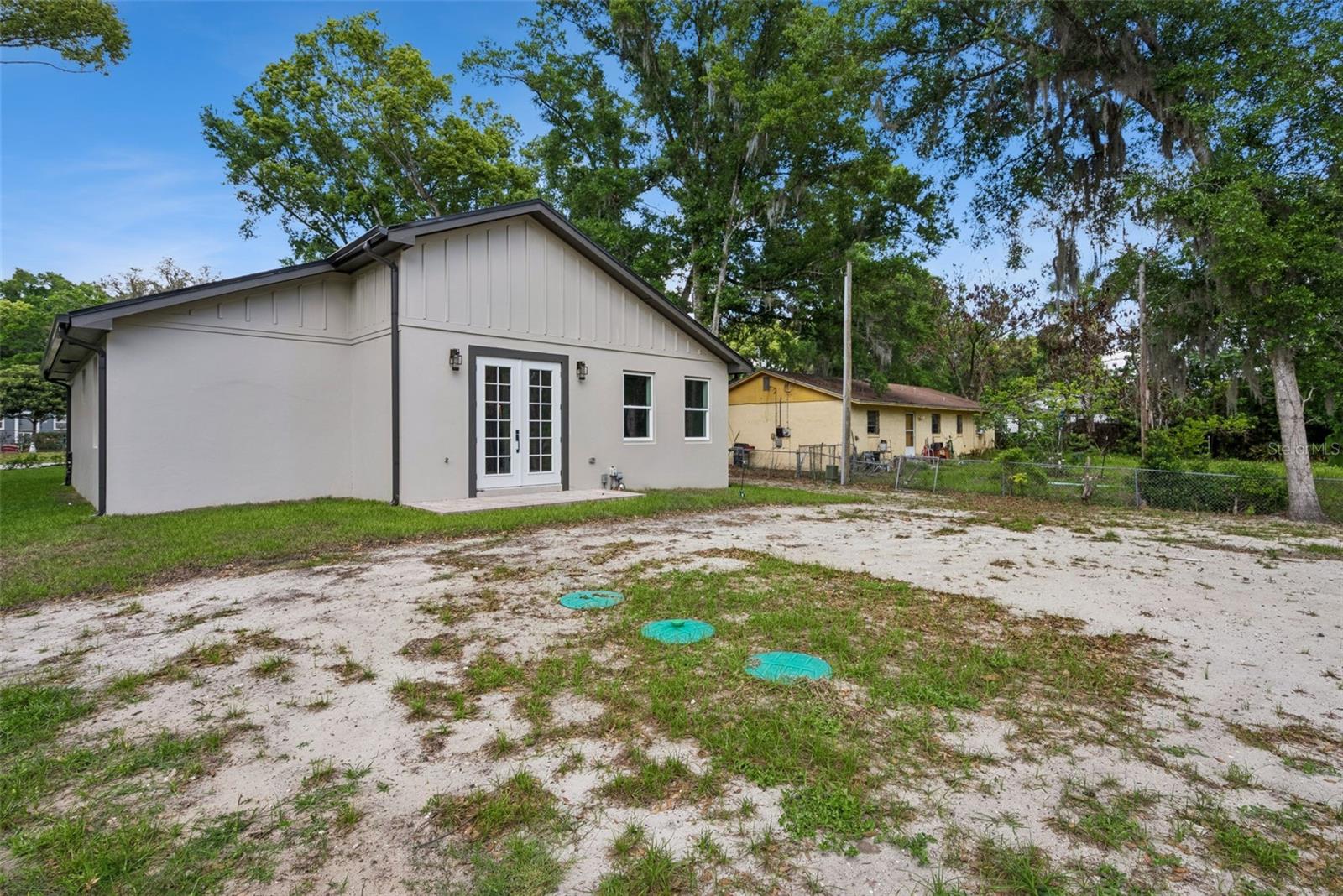 420 E 10TH ST, APOPKA, FL, 32703