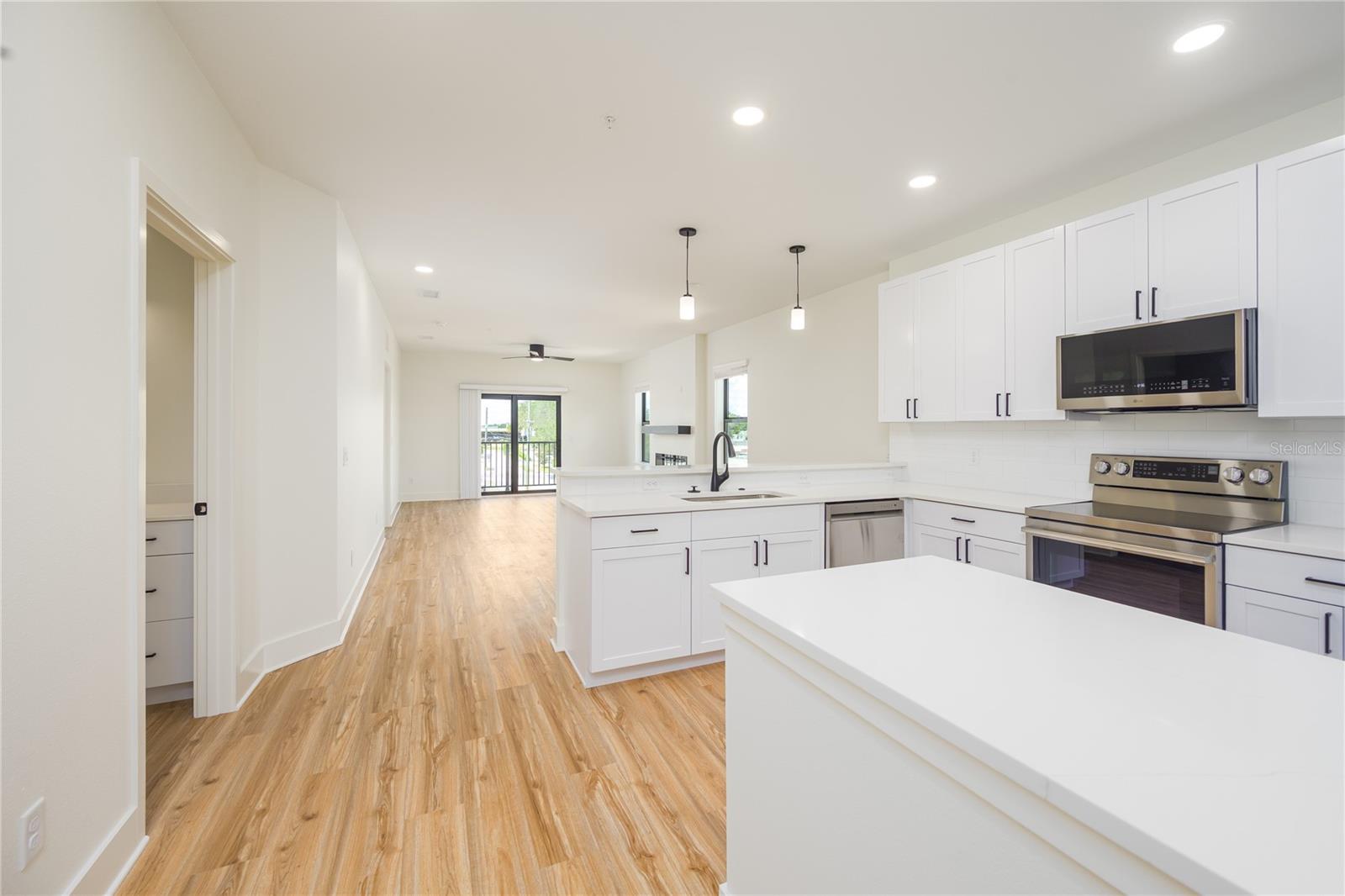 415 SE 1ST AVE #201, OCALA, FL, 34471