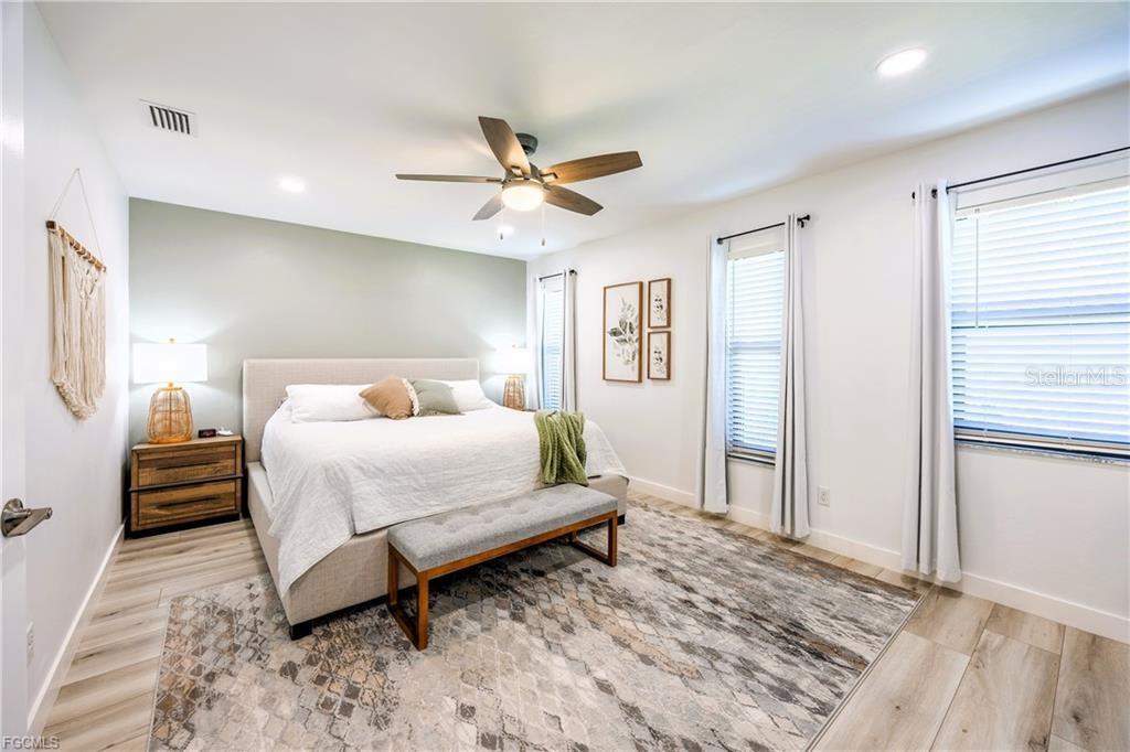 420 SW 37TH ST, CAPE CORAL, FL, 33914