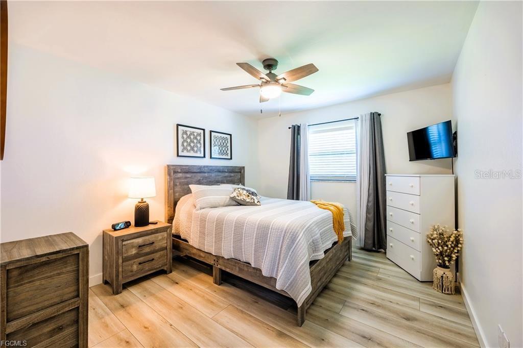 420 SW 37TH ST, CAPE CORAL, FL, 33914