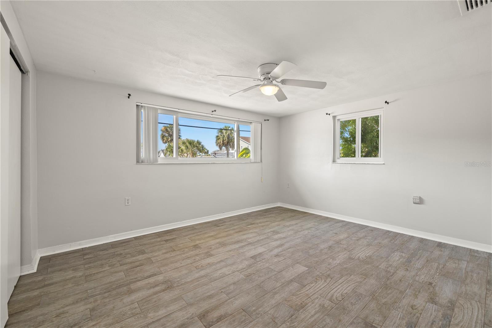 5041 BAY BLVD, PORT RICHEY, FL, 34668