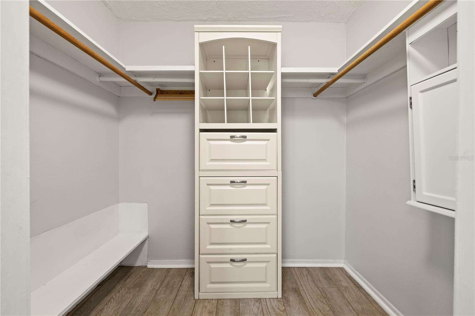 5041 BAY BLVD, PORT RICHEY, FL, 34668