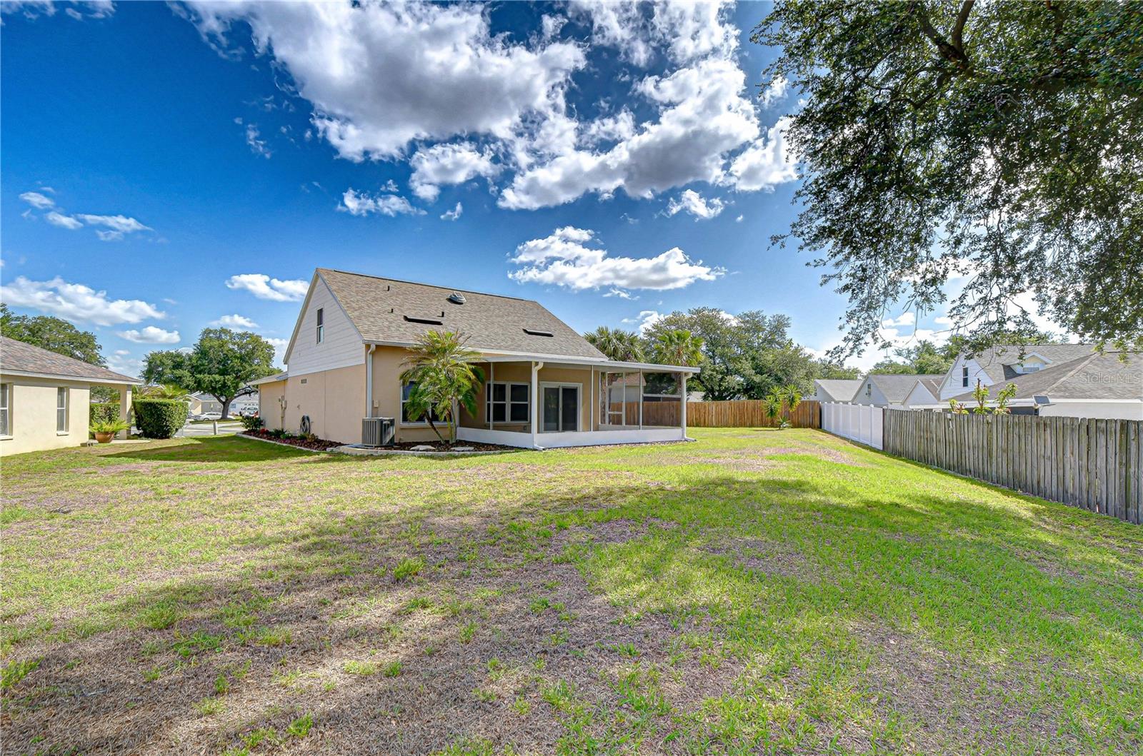 707 ORCHARD ISLE CT, VALRICO, FL, 33594