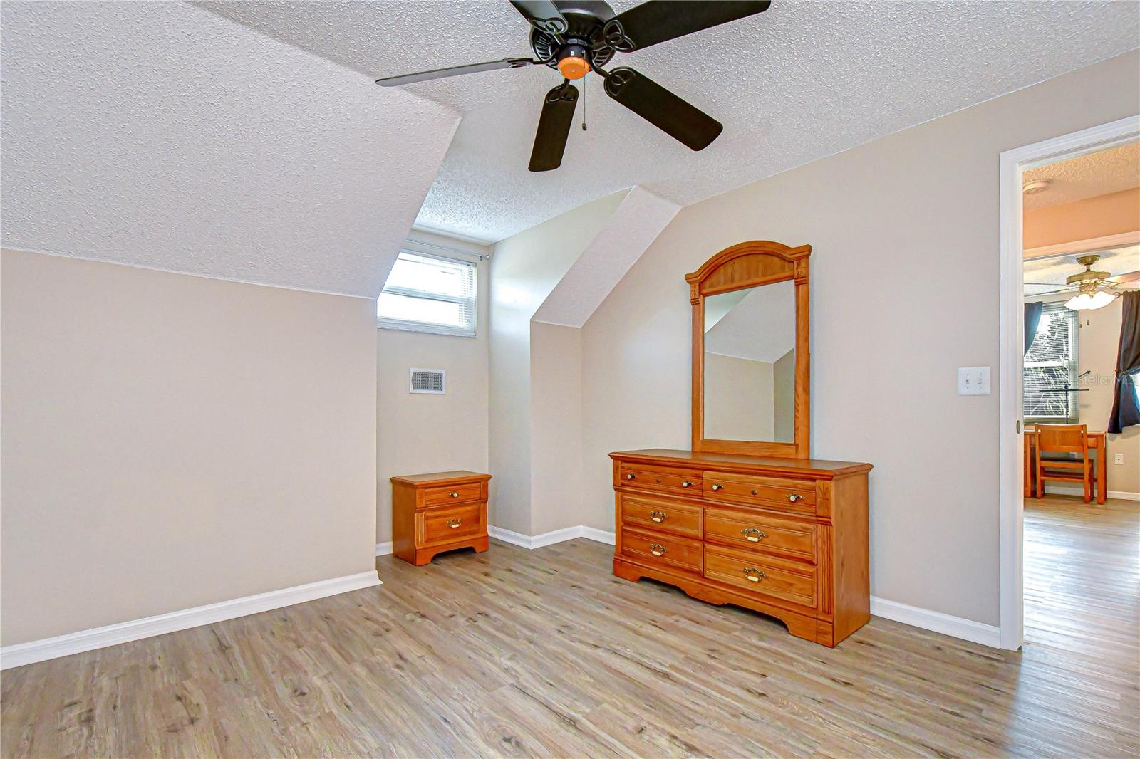 707 ORCHARD ISLE CT, VALRICO, FL, 33594