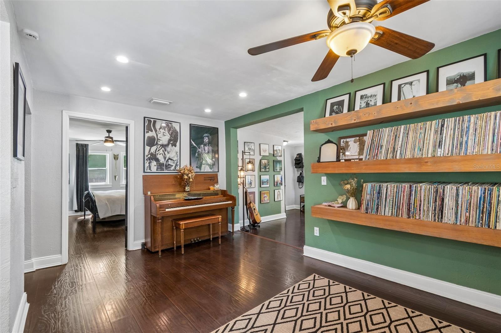 10917 72ND AVE, SEMINOLE, FL, 33772