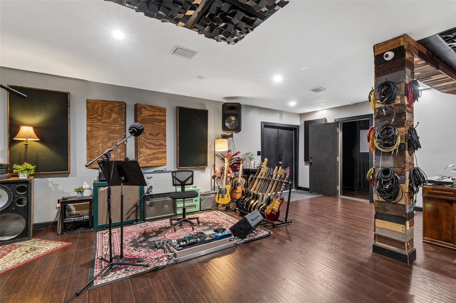 10917 72ND AVE, SEMINOLE, FL, 33772