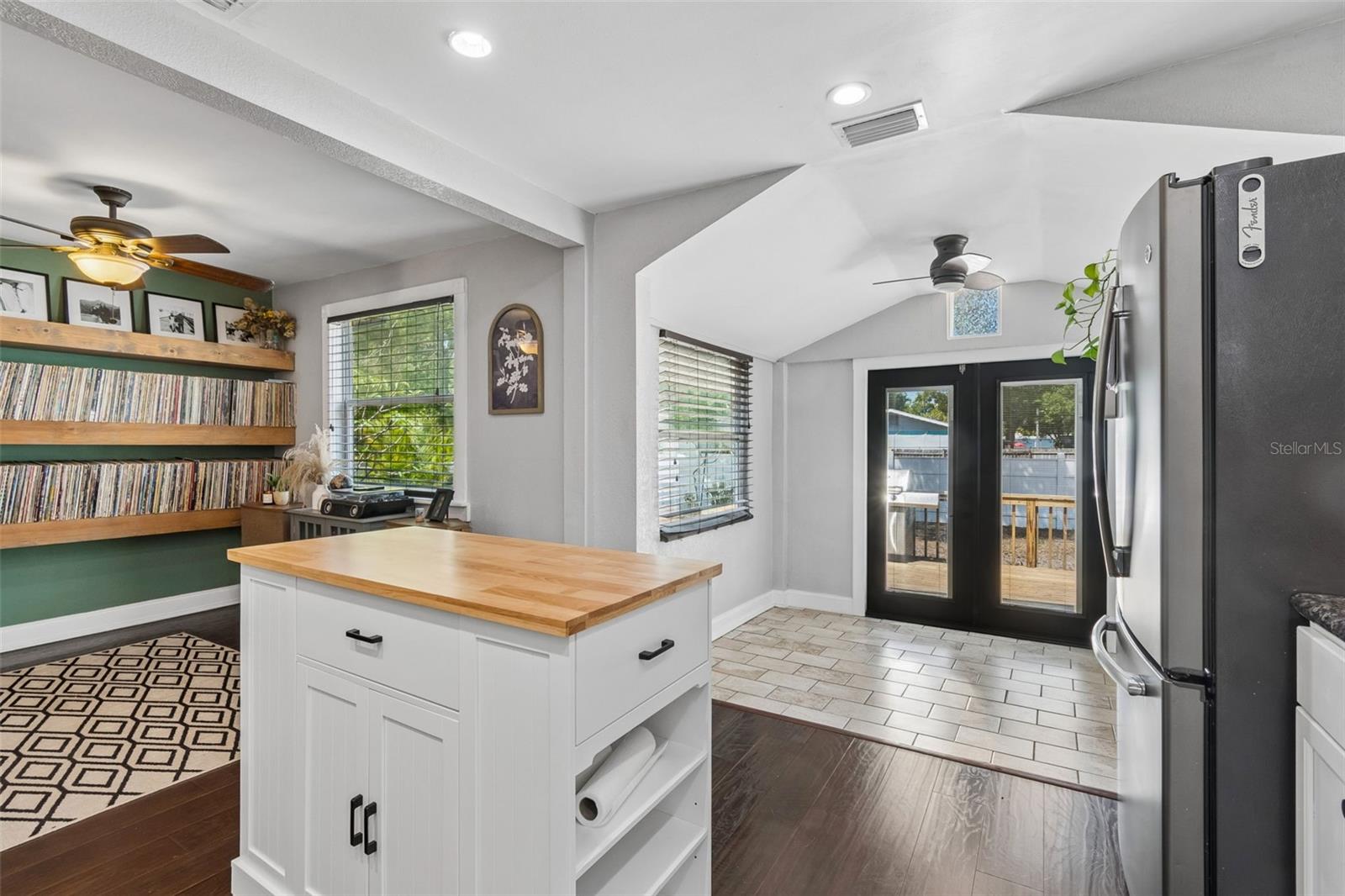 10917 72ND AVE, SEMINOLE, FL, 33772