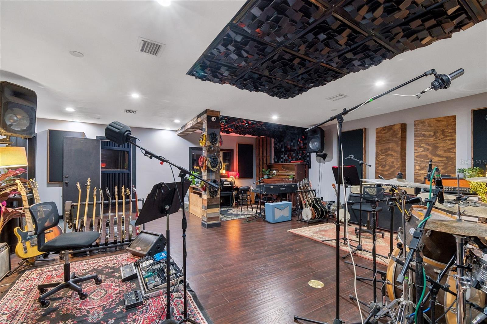 10917 72ND AVE, SEMINOLE, FL, 33772