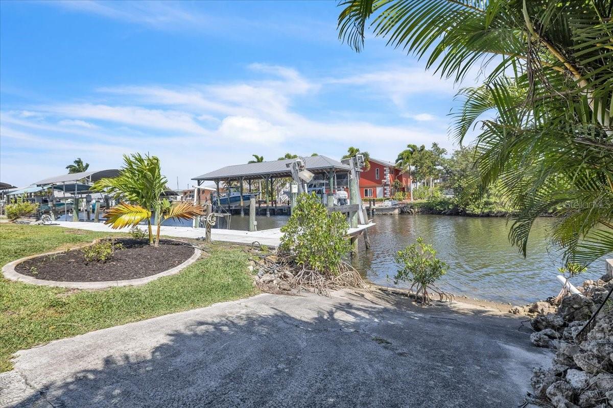 24262 CAPTAIN KIDD BLVD, PUNTA GORDA, FL, 33955
