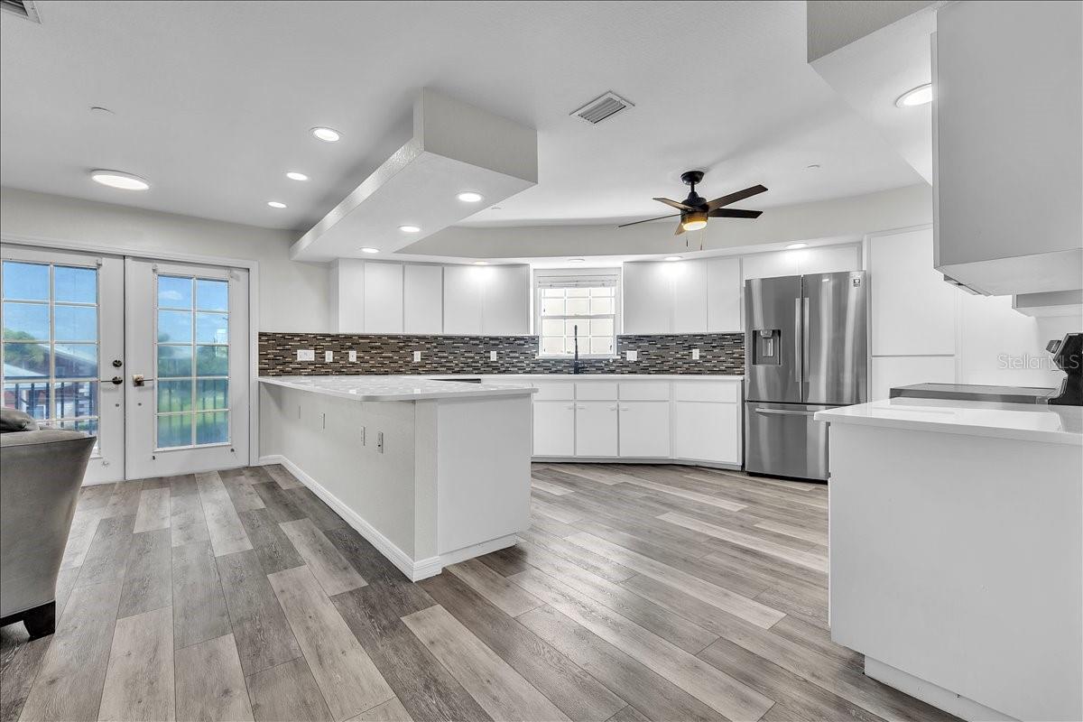 24262 CAPTAIN KIDD BLVD, PUNTA GORDA, FL, 33955